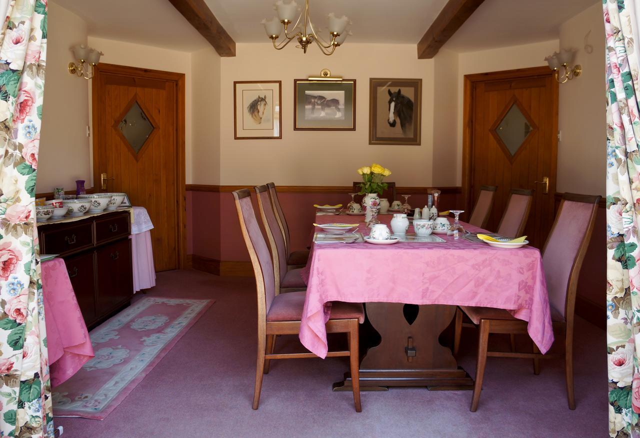 The Olde Barn Bed and Breakfast Lymington Esterno foto