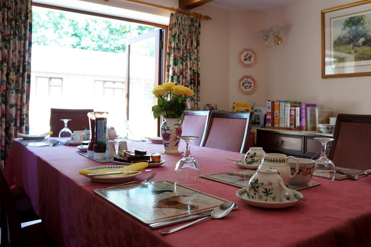 The Olde Barn Bed and Breakfast Lymington Esterno foto